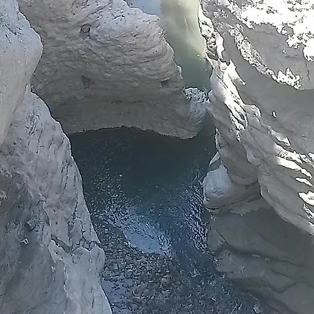 Il Campanile Di Leone Pina Frühstückspension 3*